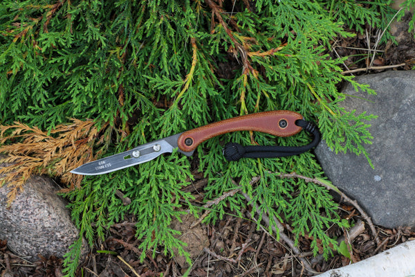 Banzelcroft Customs scalpel MEK, a custom titanium EDC scalpel knife with natural canvas micarta handle scales.
